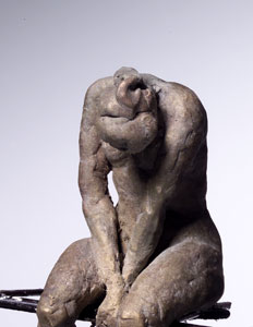 Sitzende von vorne, 2004, bronze, size 12cm